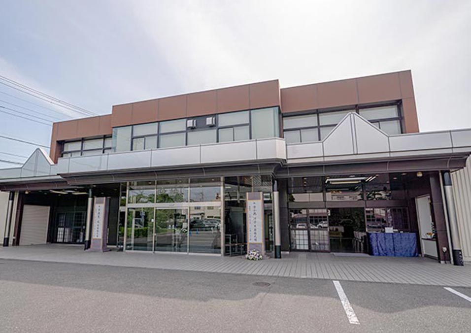 戸田葬祭の思食の間(別館)の外観写真